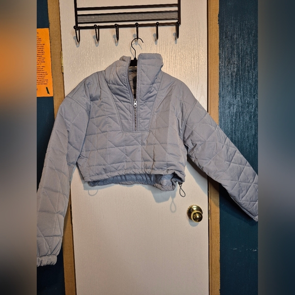 L'Academie Jackets & Blazers - L'Academie Quinn Cropped Pullover in Blue